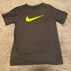 Nike boys T-shirt size L